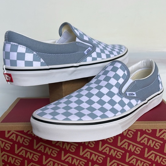 Vans Men’s Classic Slip-On
Color Theory Checkerboard
VN000BVZDSB
Sneakers - Picture 9 of 16